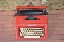 Italian red antique vintage English mechanical metal lover typewriter retro Valentines Day gift typeable