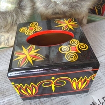 Yi lacquerware --- Liangshan Yi hand-painted Yi lacquer tissue box size two