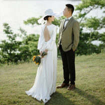 French satin long sleeve light wedding dress 2021 new bride simple Moren line white backless tour welcome yarn summer