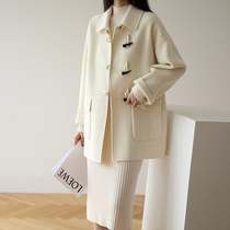 Clearing price is only 399 yuan   Cattle - button short double - sided coat girl hair coat