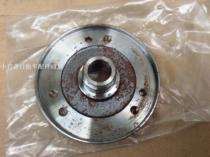 Applicable to Taiwan Guangyang locomotive future warrior two-stroke scooter KBN-100 start clutch flange