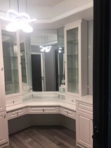 Window cabinet