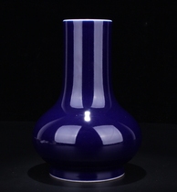 Porcelain sapphire blue glaze straight neck bottle Wenplay Kuang De auction Y26