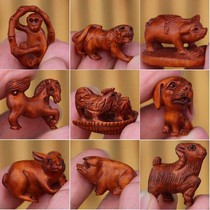 Carved peach wood twelve zodiac sign key chain necklace rat cow cow Tiger Rabbit Horse Sheep Monkey chicken dog pig pendant