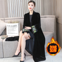  Chinese style jacket autumn and winter Tang suit improved version of womens fashion Republic of China retro womens Chinese style coat gold velvet