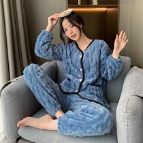 (Simple style) Explosive coral velvet pajamas women autumn and winter velvet suit cut flowers sweet loose fashion home clothes