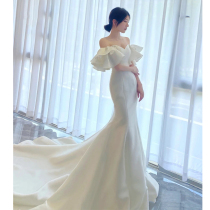 One-character shoulder light wedding dress 2021 new bride tailing temperament Mori French satin outing female