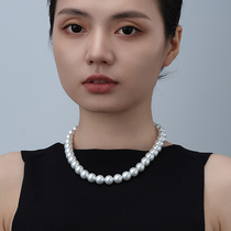 Cold white light imitation Aussie white Ni Ni Ni Pearl Necklace with pearl necklace big light extravagant and advanced senses style lock bone chain neck chain