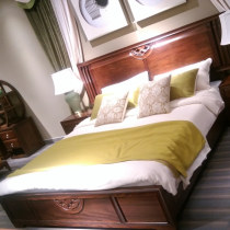 Haute Workshop China Concept 303A Red Flowers Sandalwood 1 8 m Mark Bed