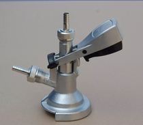 Beer barrel plate well type distributor sub-wine valve A- type S-type filling device with pressure relief craft self-brewing accessories