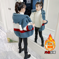 Girls coat 2021 autumn and winter clothes New medium children plus velvet thickened foreign-style lamb wool sweater coat tide