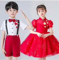 June 1 childrens chorus performance clothing boys and girls with pants primary and secondary school students kindergarten red song recitation performance dress
