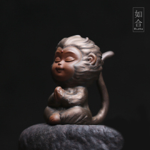 Such as gilt little monkey tea pet little monkey car backflow incense burner decoration fish tank decoration creative ceramics