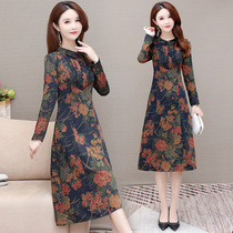 Middle-aged mother floral dress autumn dress 2021 new female high-end temperament age-old doll collar long sleeve skirt