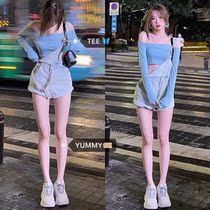 YUMMY cream blue girl~Korean retro light-colored denim bib hot pants one-word shoulder inside the top T-shirt