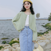 Short knit cardiovert jacket woman thin section spring 2022 new 100 lap sweaters gentle sunscreen hollowed-out blouses
