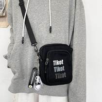 Day series Letters Printed Skew Satchel Mens Chains Tide Pouch Korean version Trend 100 Lap Single Shoulder Bag Mens Sails Buns Bag