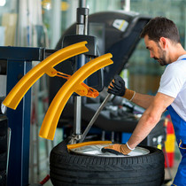 Car tires unloader pickpocketing machine accessories lengthened wheel hub protective sleeve rim steel ring protective sleeve bird head cushion