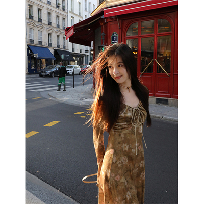 taobao agent Velvet retro megaphone, winter dress with sleeves, long skirt, French retro style, mid-length