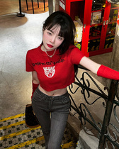 Korean version Temperament Red Short Sleeve Knit Sweater Woman 2022 Spring pure desire Wind Short Dew Button Brow Girl Plush Blouse