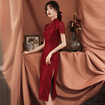 Bridal qipao toast to the female senior normally can be worn with wedding red dress back door engagement gown small child