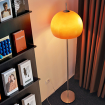 Retro Bauhaus Floor Lantern Whispen Wind Table Lamp Middle vintage Homestay Creative Living Room Sofa Bedroom Lamp