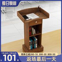 Stage ugrengy tai front desk speaking zi ke tai jiang tai zhuo about room classroom jiang tai zhuo