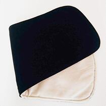 (Professional Musical Instrument Factory) Use a cloth to cover the piano box with a cloth to prevent dust and choose good air permeability