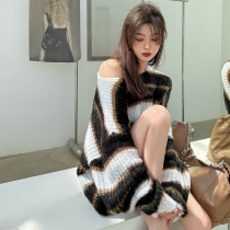 Urban sexy beauty Gege home autumn and winter Net red lazy wind striped sweater loose pullover sweater soft waxy