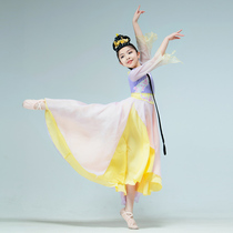 The new childrens classical dance plays out the girls Han clothes fairy floating comfort and dress in the countrys wind and Tang brick custom