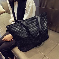 Singapore Tide Card 2022 New Womens Pack Trends Large Capacity Single Shoulder Bag Fashion Casual Tote Bag Minimalist Bag