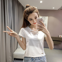 Solid color short-sleeved t-shirt womens 2021 new spring and summer Korean version hollow round neck thin hole short section heart top