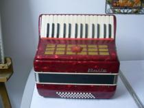 Second-hand Baile 48 bass accordion April 1974 production is very new and beautiful