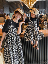 South Korean childrens clothing 2022 Summer new medium length Broken Flowers hanging band Skirt Mother Woman Suit South Korea Short Sleeve Pro-Tide