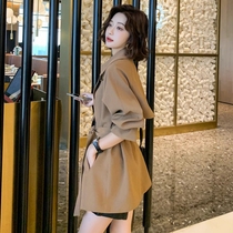 Short Windcoat Jacket Women Fall Little Guy 2023 New this year Pop Fashion Temperament Senior Sensation Cashies