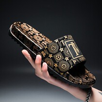 Spring Thai Slippers Outside Wearing and Trampled Shit Soft-bottom Home Non-slip Sandals Mens Beach Dual-use