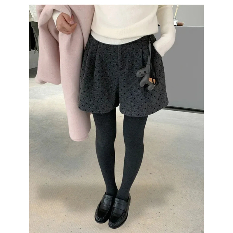 大码女孩福音。波点短裤穿出自信与时尚!