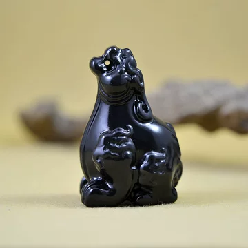 美品　和田白玉「貔貅（ひきゅう）吊飾」 精品放出 和田白玉「貔貅（ひきゅう）吊飾」