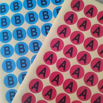 Self-adhesive round letter label color self-adhesive quality distinction AB sticker color size can be customized