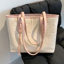 Bag female large capacity 2021 new college students class shoulder bag niche senior sense tote bag commuter bag