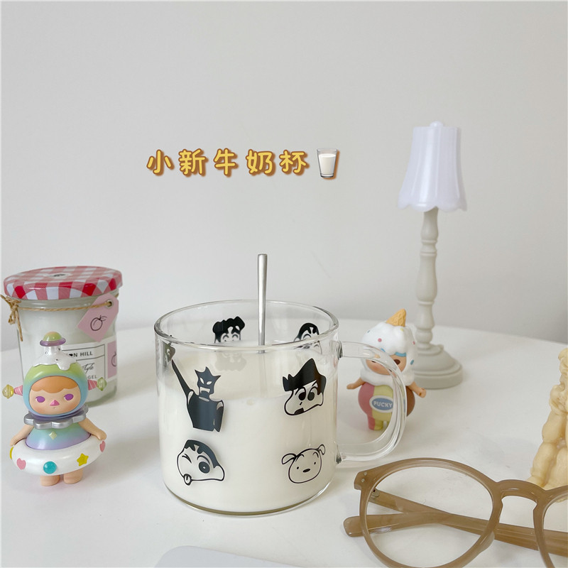 Korean ins cute cartoon childrens fun simple heat-resistant glass handle glass milk cup coffee cup water cup
