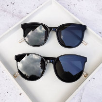 2021 New Square couples sunglasses ins trampoline eyes round face men driving sun glasses women tide