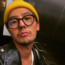 ins Quan Zhilong same glasses frame male black hipster retro plain myopia flat glasses female New Tide brand