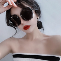 2021 New Korean version of Chao Net red black polarized sunglasses female ins street shot hollow sun glasses big face round glasses