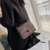 Retro Hong Kong style chain crossbody bag female 2021 New Korean leather fashion Joker ins Wind shoulder bag tide