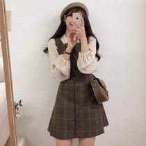 2021 new autumn harbor wind two-piece set retro street shoot fairy mode wear warm and soft wind can be salt can be sweet