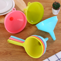 Dazzling Multipurpose Long Handle Plastic Funnel Large Trumpet Small Number Home Kitchen Soy Sauce Wine Oil Jug Liquid Subpackaging Tool