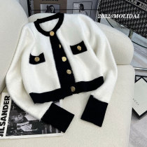 Big code name Yuanyu small fragrant wind imitation ferret wool sweater jacket female metal buckle V collar short knitted cardiovert blouse