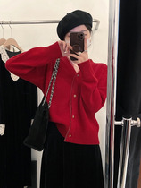 European station net red autumn and winter new V-collar super good-looking coat New year big red lace knitted cardigan sweater