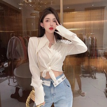 One Whole Suit Superior Design Sense Strap 100 Hitch Shirt Female Letter Flipped Pants Head Design Jeans Lady Two Sets